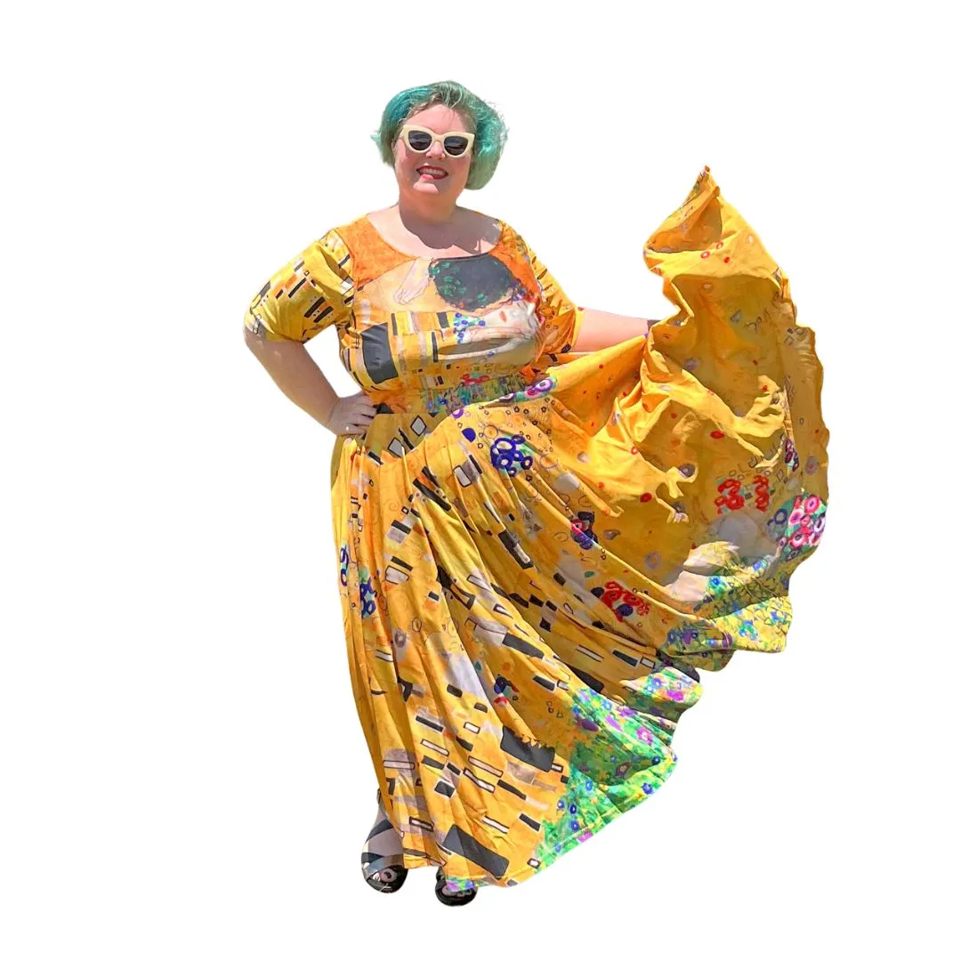 Art Series: Klimt's Kiss Plus Size Maxi Dress with Fitted Bodice, Sleeves and Voluminous Circle Skirt