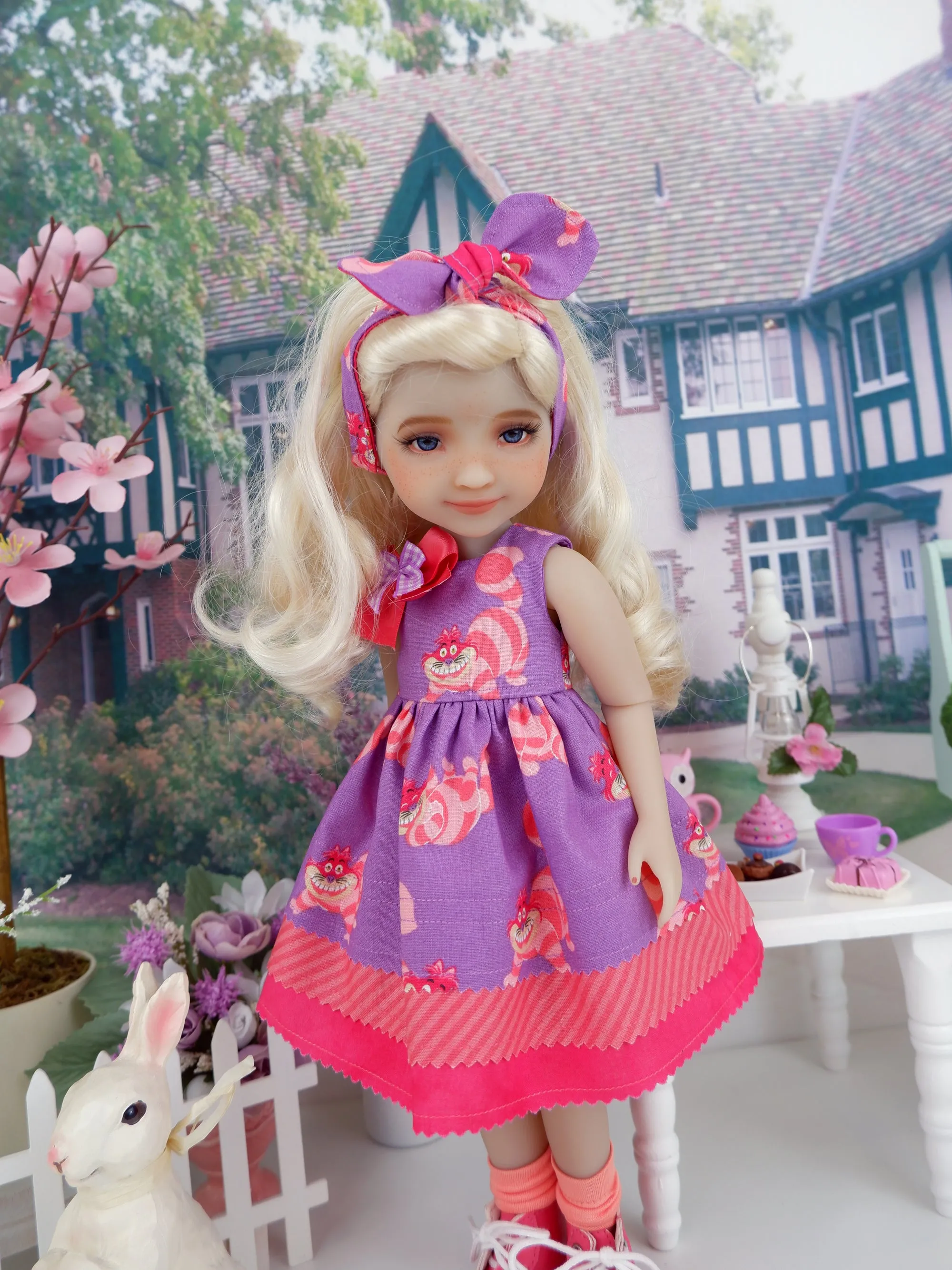 Cheshire Cat - dress with boots for Ruby Red Fashion Friends doll
