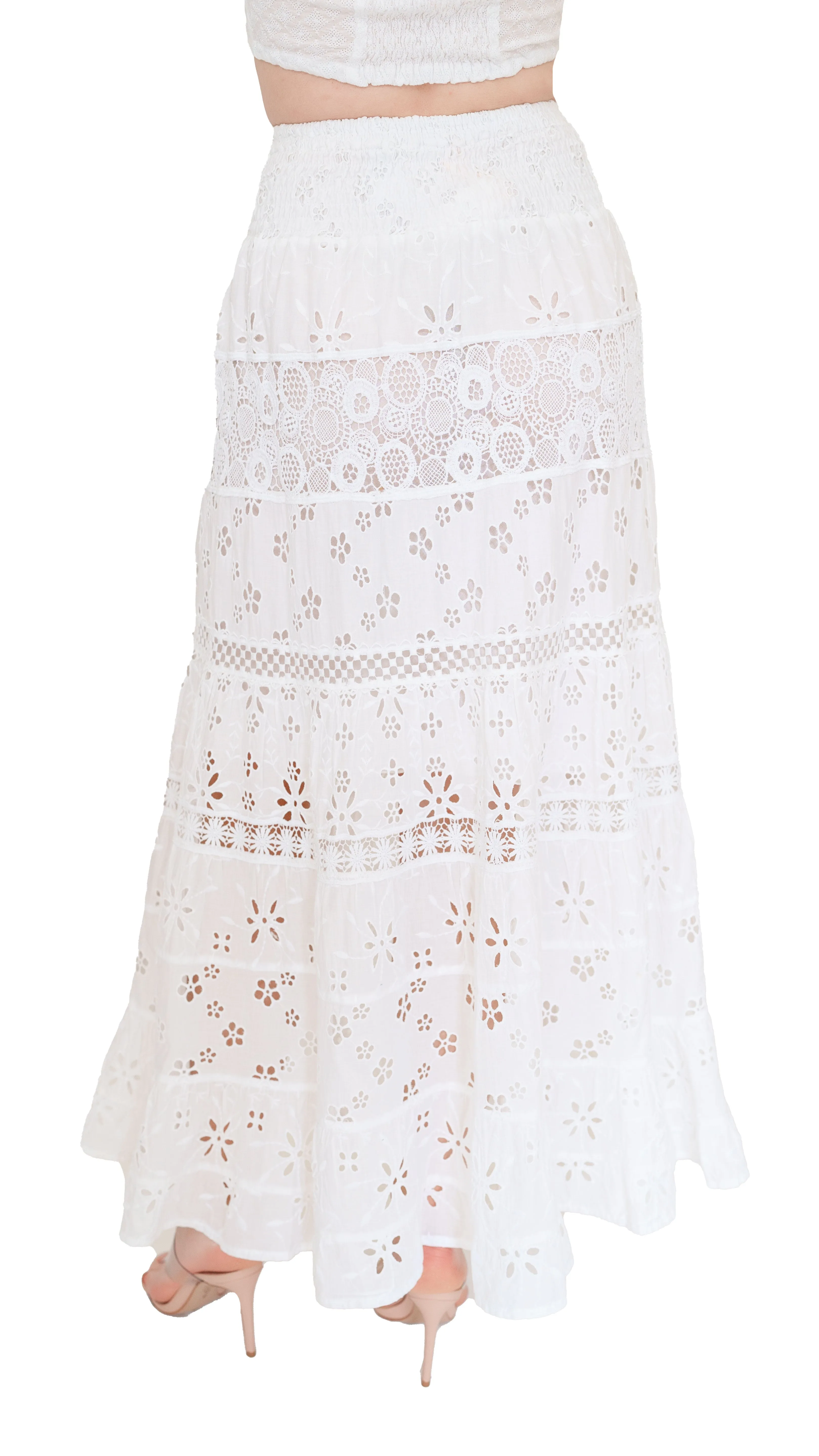 Lace maxi skirt with elastic waist