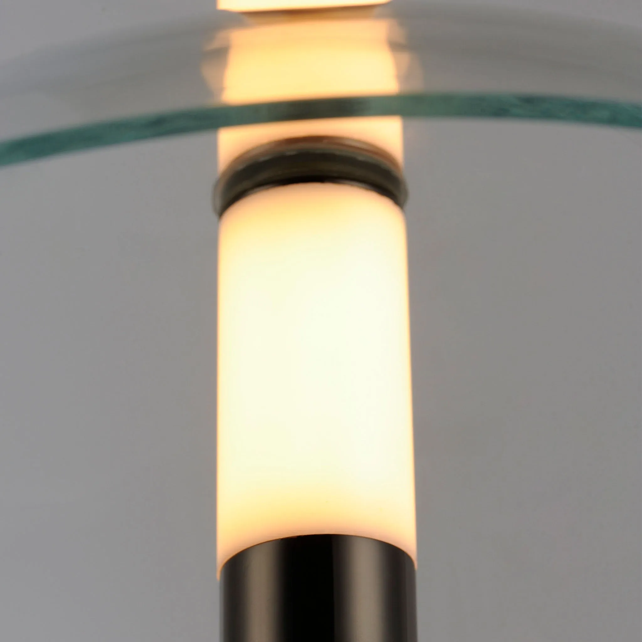 Maxim Arya Single Pendant