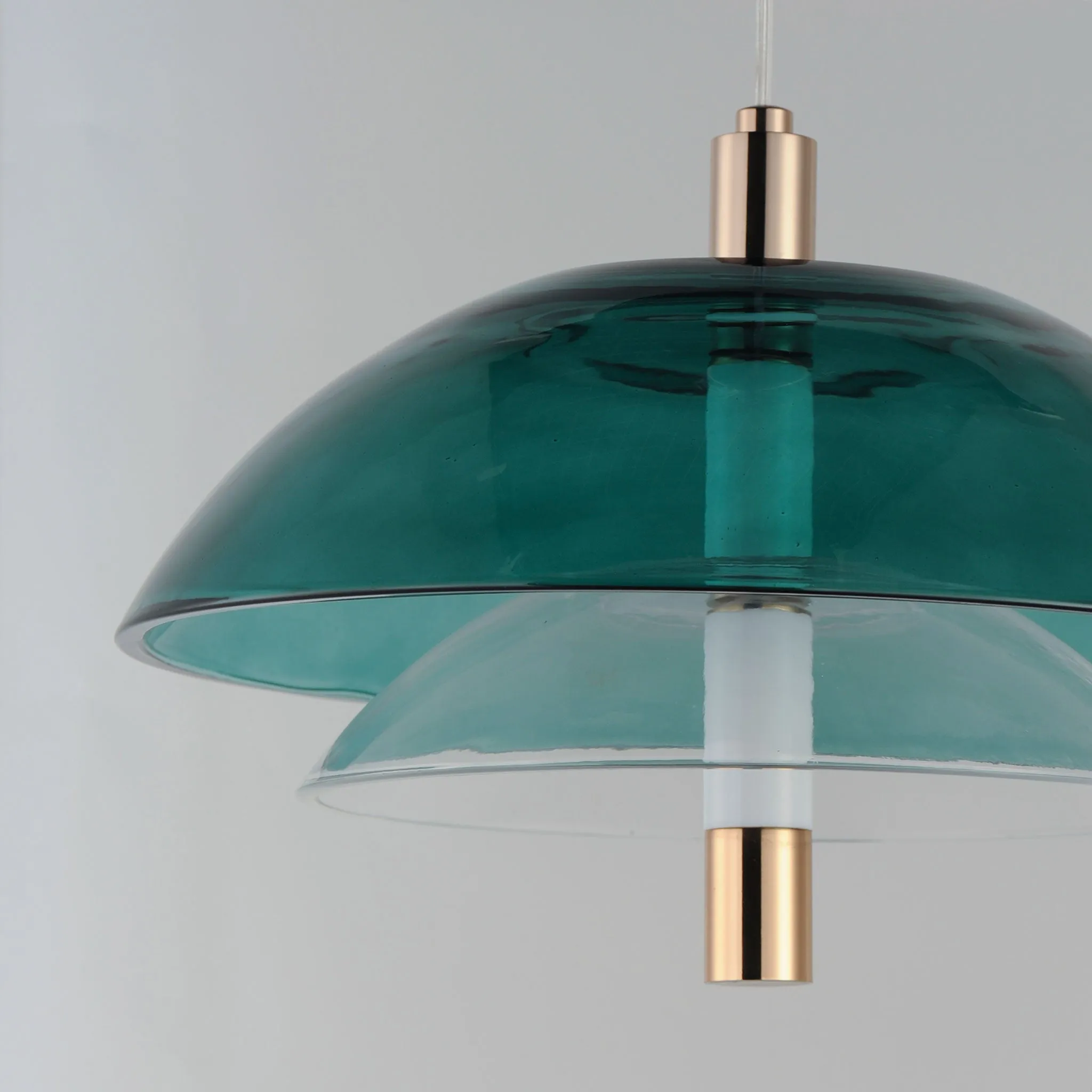 Maxim Arya Single Pendant