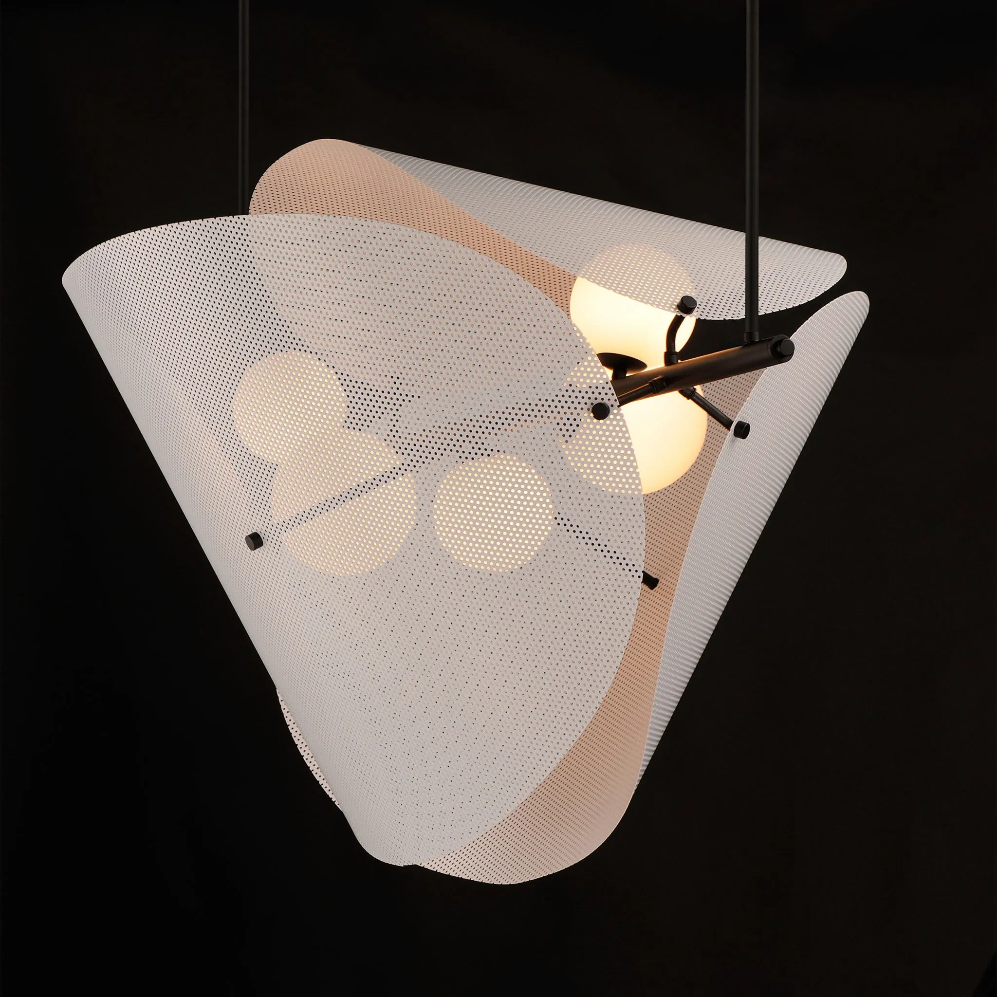 Maxim Chips Linear Pendant