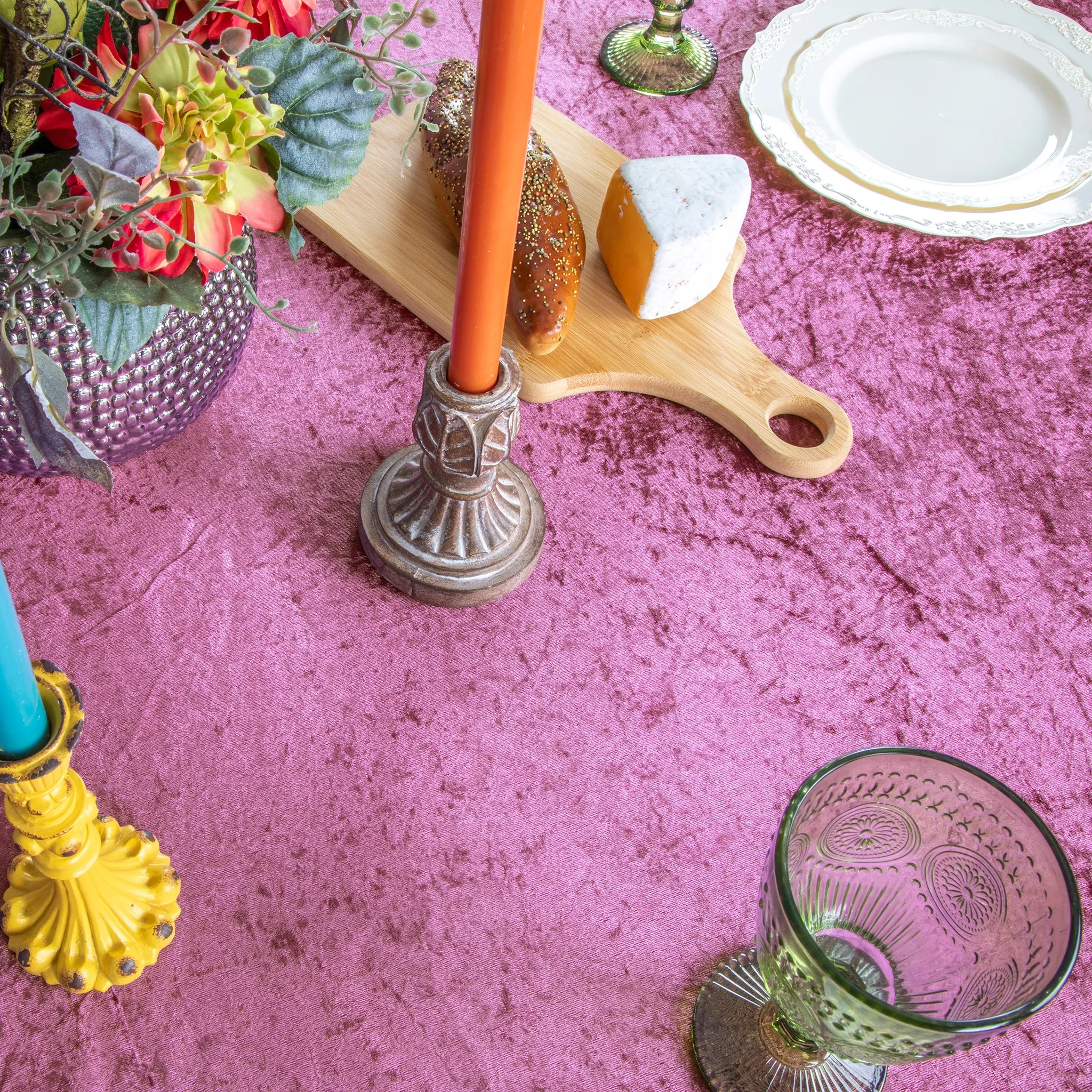 Velvet 120" Round Tablecloth - Violet