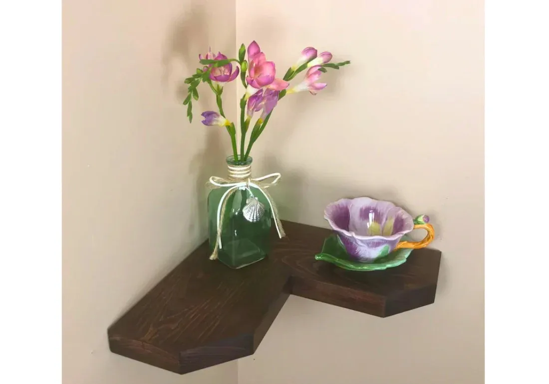 ZigZag Teak Wooden Hand Crafted Corner